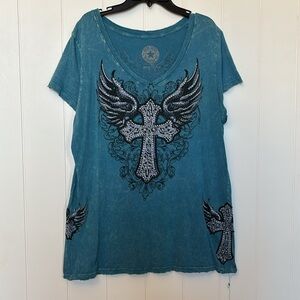 Boitique How Cute Clothing Company Cross/Bling/distressed top! Size XL
